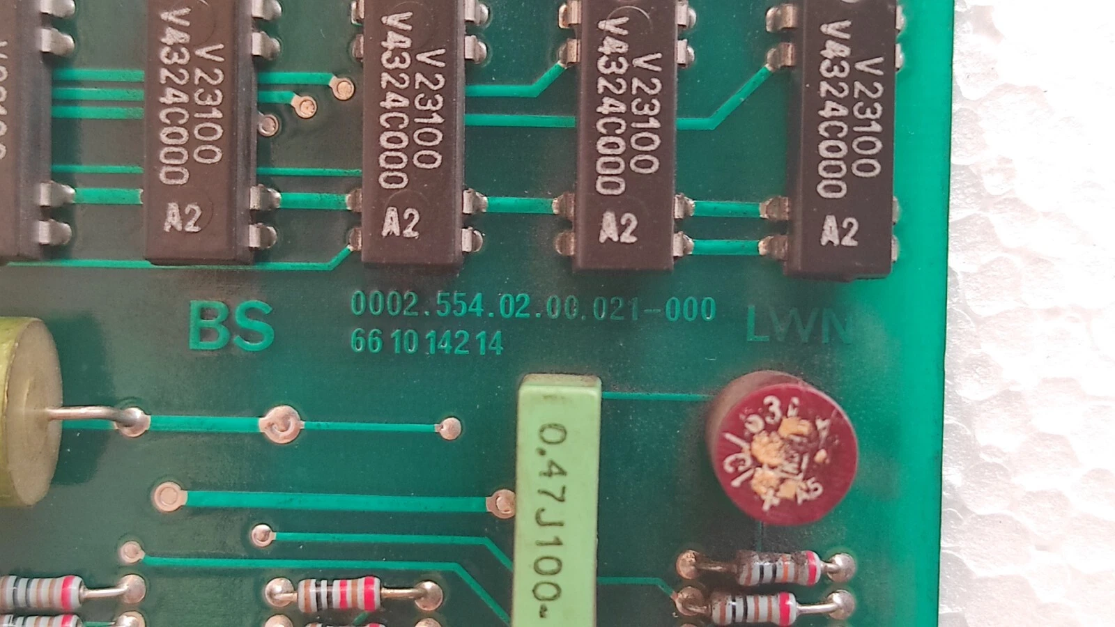 admin/uploads/uploads/Liebherr Crane PCB  927490514_4.webp